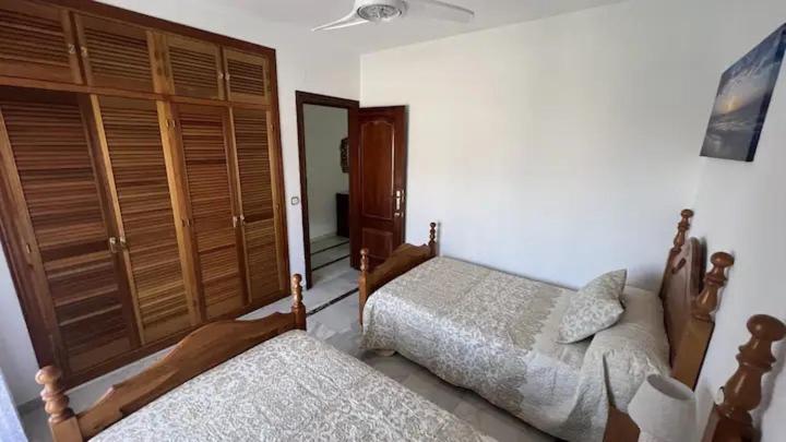Con Piscina A 10 Min De Granada